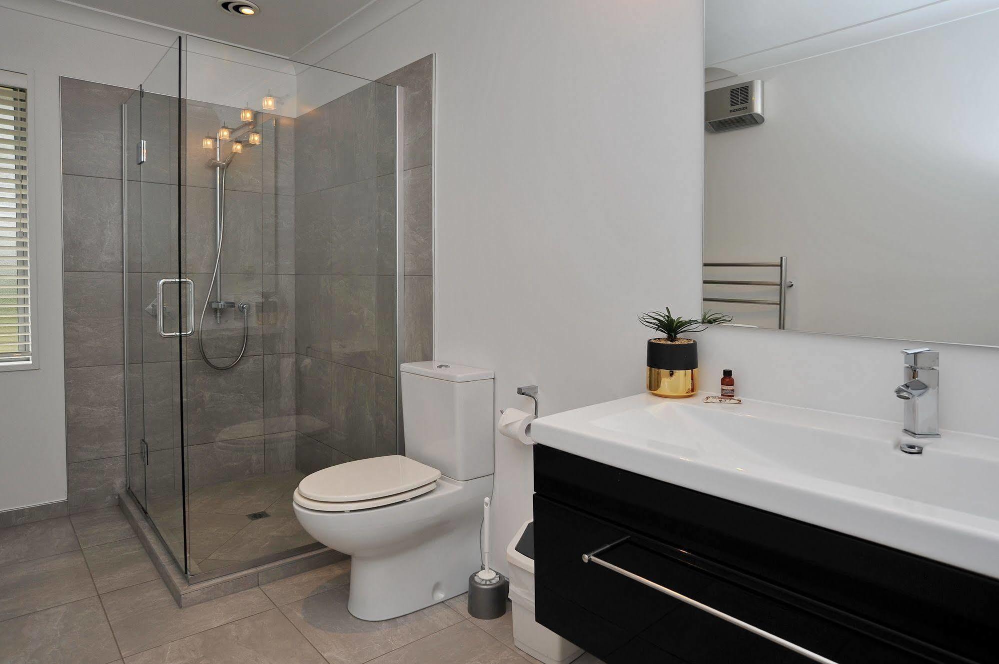 Ilam Villa - Christchurch Holiday Homes المظهر الخارجي الصورة