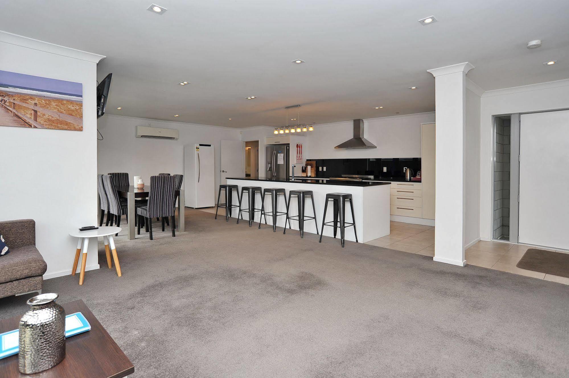 Ilam Villa - Christchurch Holiday Homes المظهر الخارجي الصورة